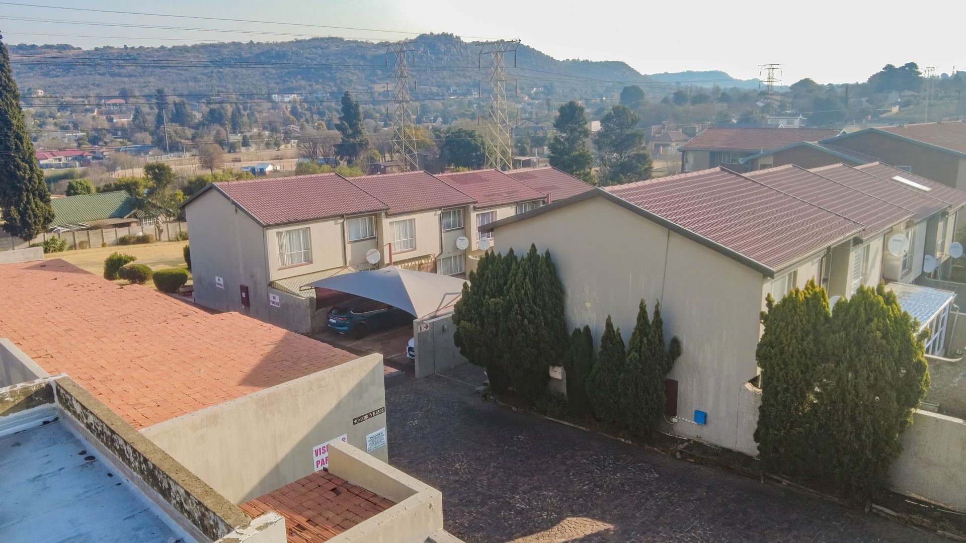 Townhouse for sale in Mondeor&nbsp;Johannesburg
