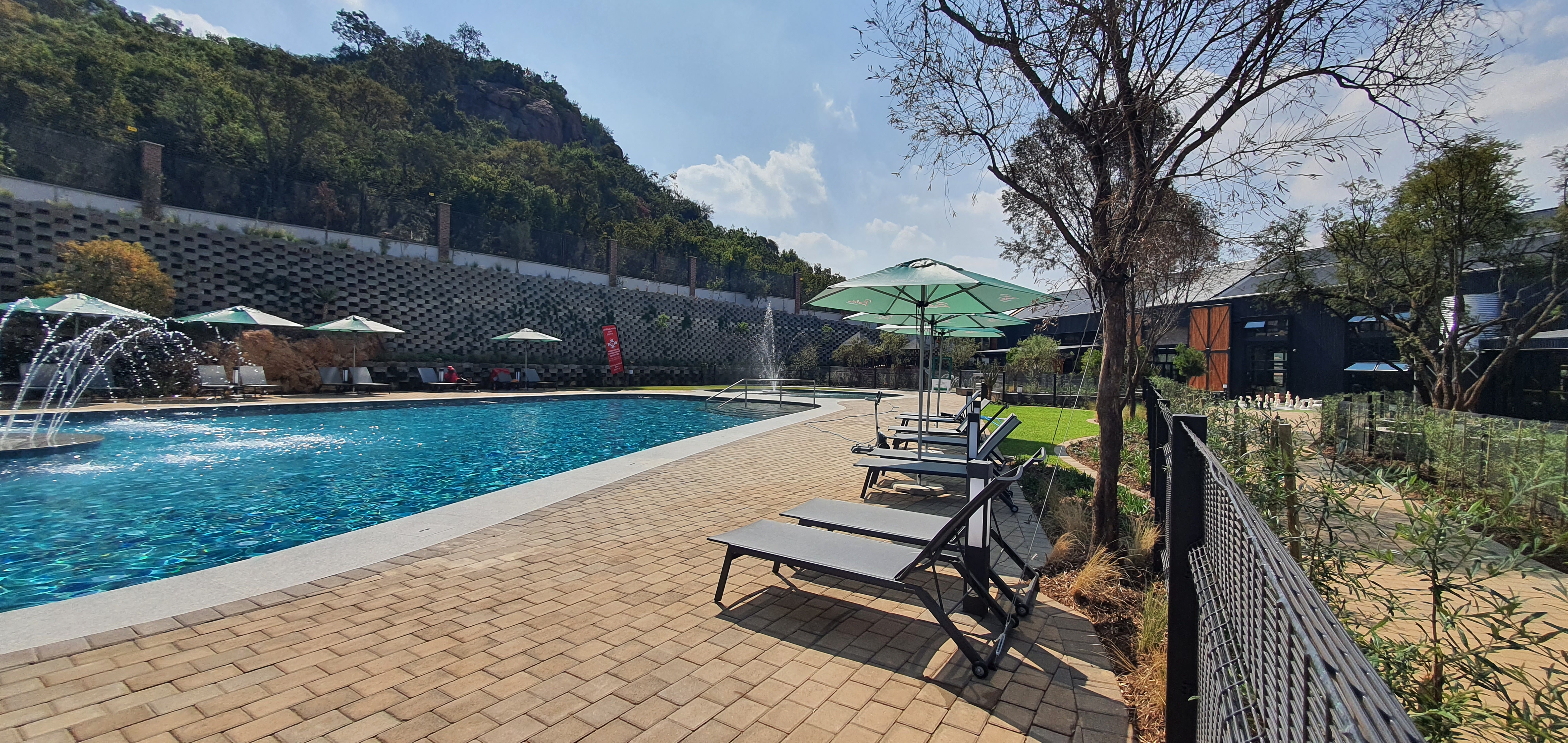 Apartment / Flat for sale in Mulbarton&nbsp;Johannesburg