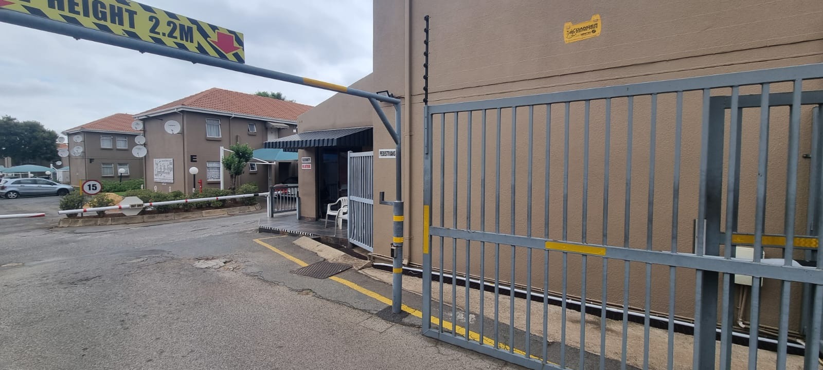 Townhouse for sale in Florentia&nbsp;Alberton