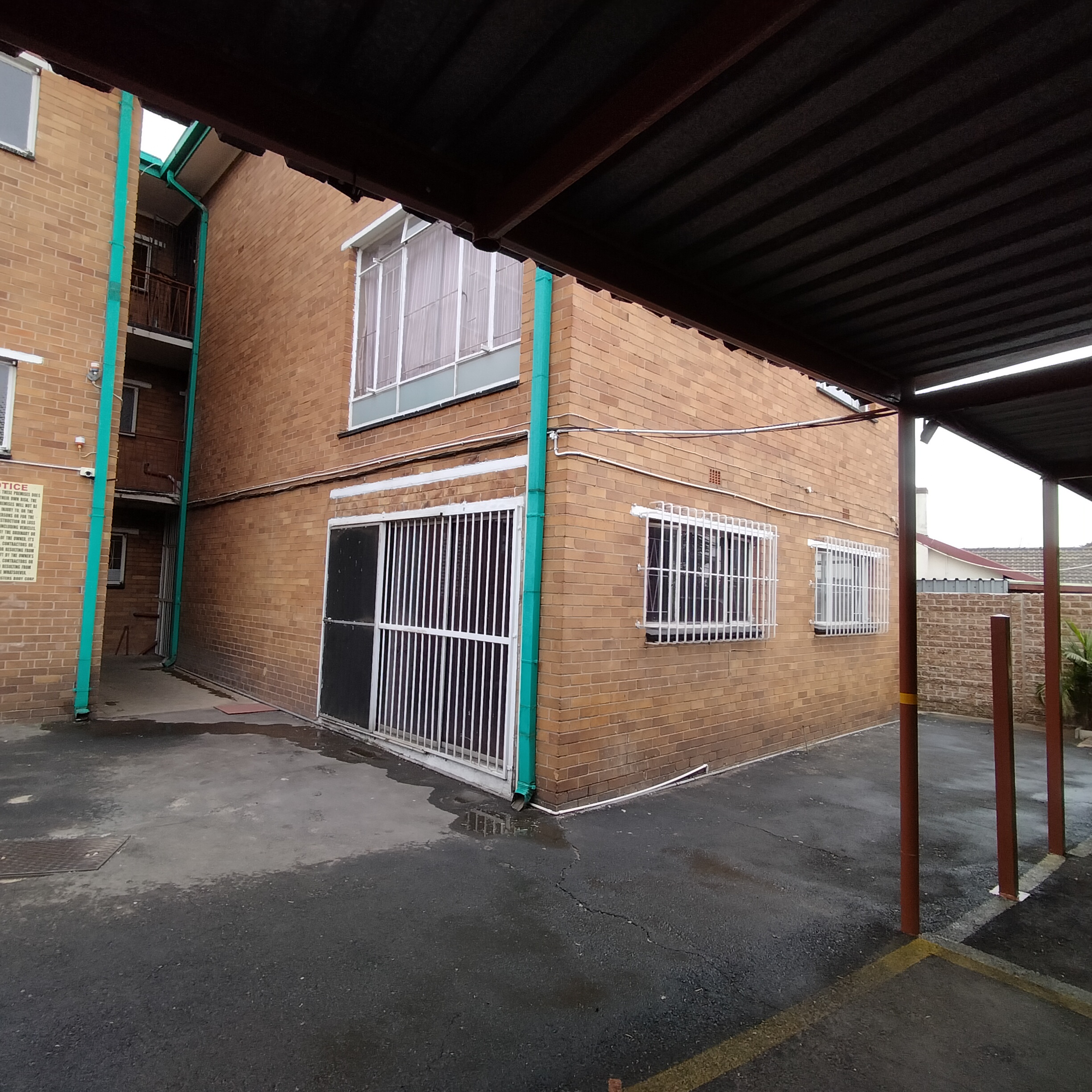 Apartment / Flat For Sale in Elsburg&nbsp;Germiston