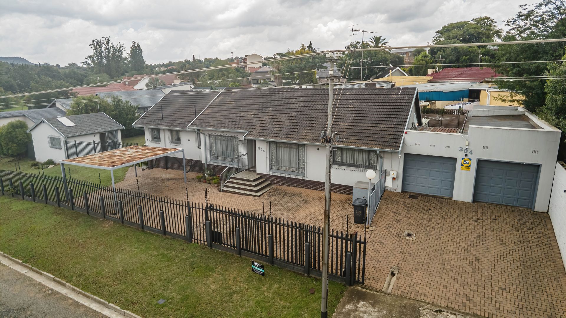 House For Sale in Mondeor&nbsp;Johannesburg